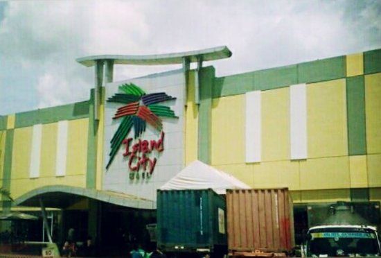 Island City Mall